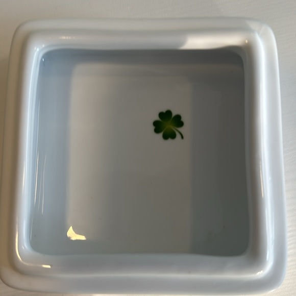 Shamrock Lucky Charms Vintage Trinket Box Blarney Porcelain Made in Ireland - Picture 6 of 8